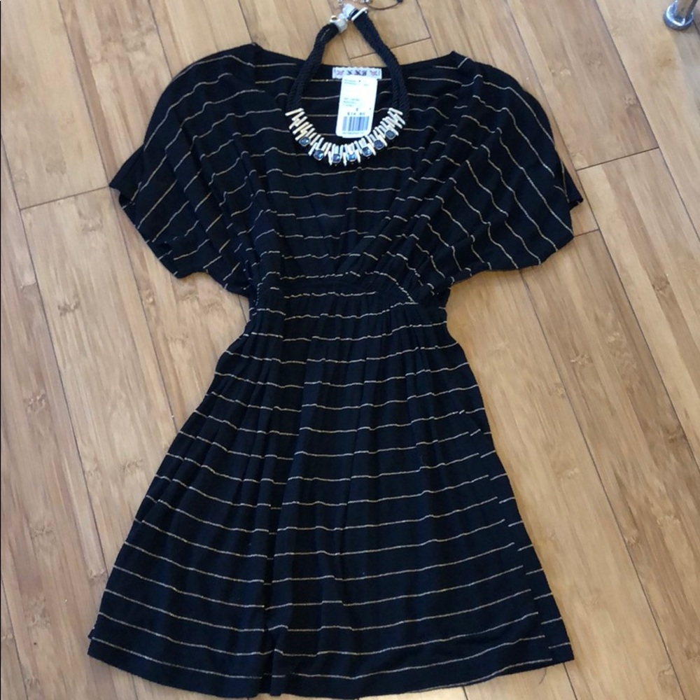 Forever 21 black and gold striped blouse.